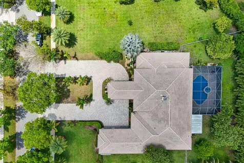 13457 Majestic Way Cooper City FL 33330