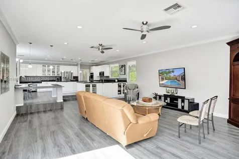 9921 NW 60th Place Parkland FL 33076