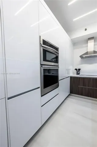 3600 Mystic Pointe Drive Aventura FL 33180