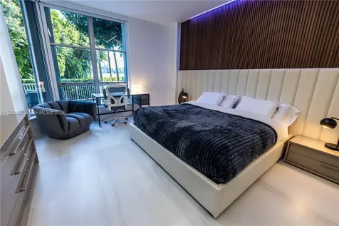 3600 Mystic Pointe Drive Aventura FL 33180