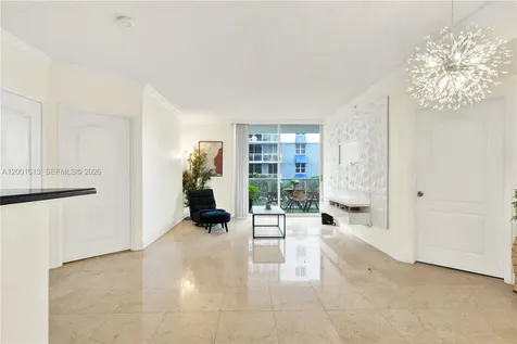 5077 NW 7th Street Miami FL 33126