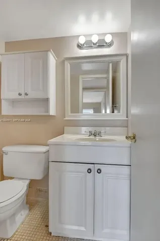 1020 Exeter B Boca Raton FL 33434