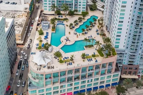 253 NE 2nd Street Miami FL 33132