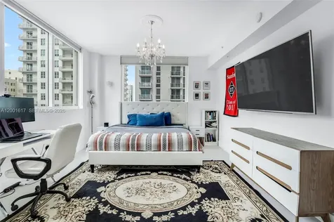 253 NE 2nd Street Miami FL 33132