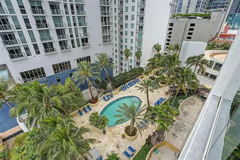 253 NE 2nd Street Miami FL 33132