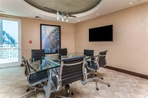 253 NE 2nd Street Miami FL 33132