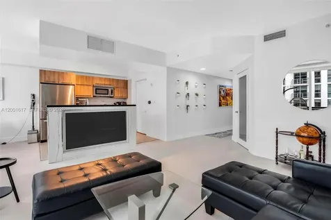 253 NE 2nd Street Miami FL 33132