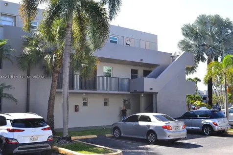 220 NW 87th Avenue Miami FL 33172