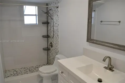 220 NW 87th Avenue Miami FL 33172