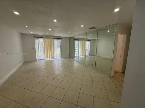 700 Layne Boulevard Hallandale Beach FL 33009