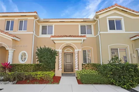 2432 SE 10th Court Homestead FL 33035