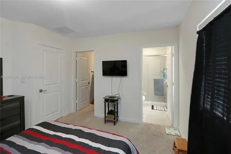 2432 SE 10th Court Homestead FL 33035