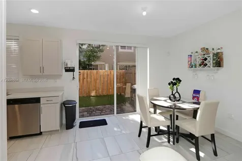 2432 SE 10th Court Homestead FL 33035