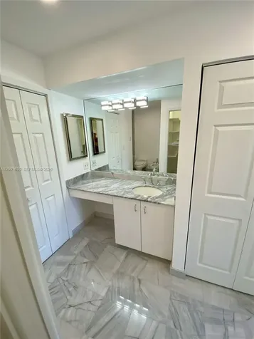255 Galen Drive Key Biscayne FL 33149