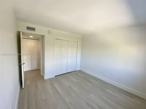 255 Galen Drive Key Biscayne FL 33149