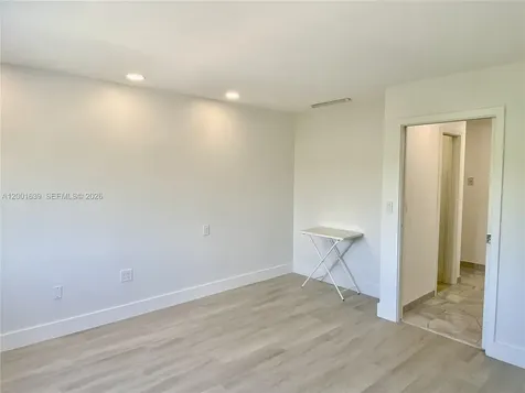 255 Galen Drive Key Biscayne FL 33149