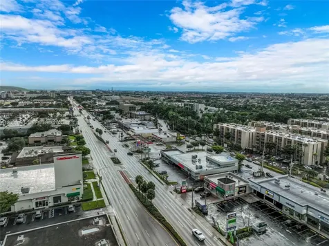 1305 W 53rd Street Hialeah FL 33012