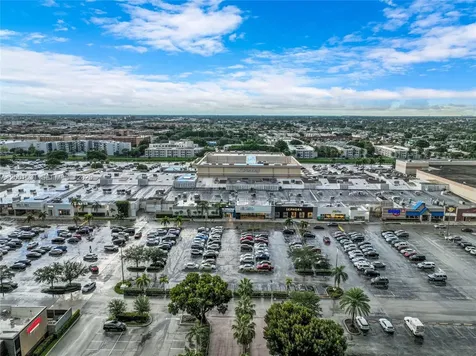 1305 W 53rd Street Hialeah FL 33012