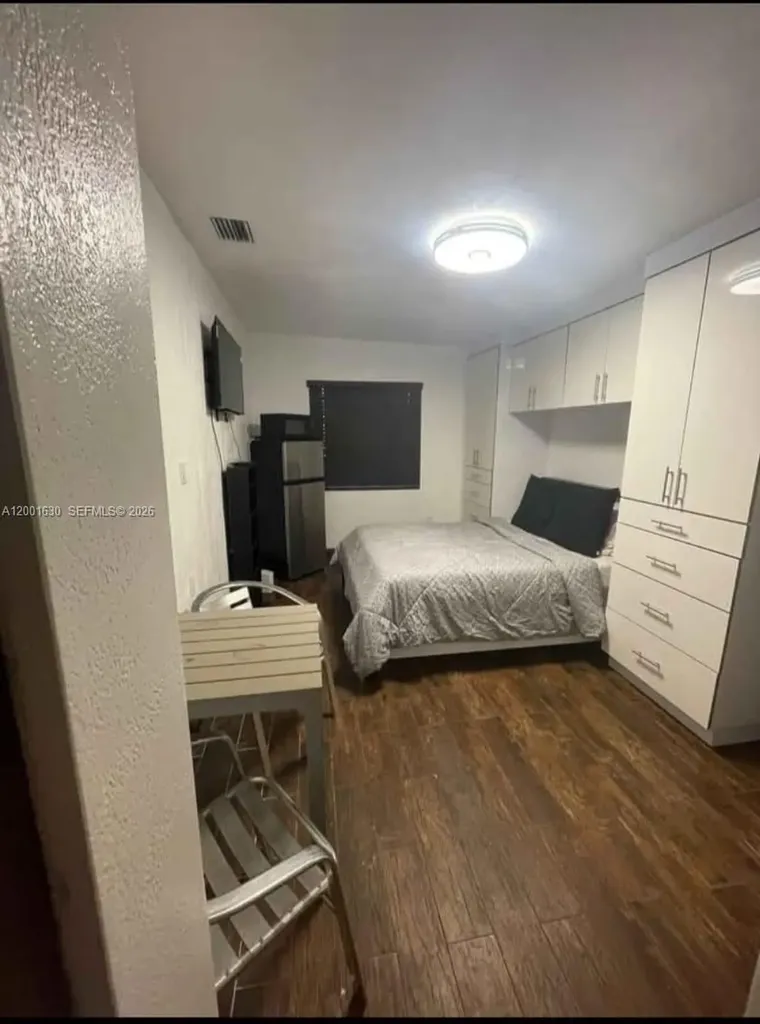 315 NW 59th Street Miami FL 33127