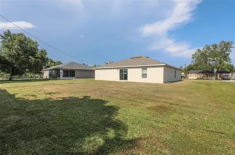 2352 SE Surrey Place Port St. Lucie FL 34952