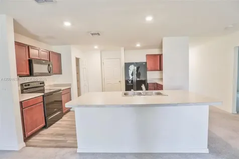 2352 SE Surrey Place Port St. Lucie FL 34952