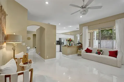 4286 NW 42nd Terrace Coconut Creek FL 33073