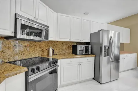 4286 NW 42nd Terrace Coconut Creek FL 33073