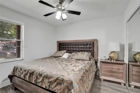 4286 NW 42nd Terrace Coconut Creek FL 33073