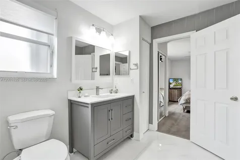 4286 NW 42nd Terrace Coconut Creek FL 33073
