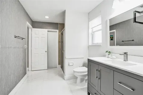 4286 NW 42nd Terrace Coconut Creek FL 33073