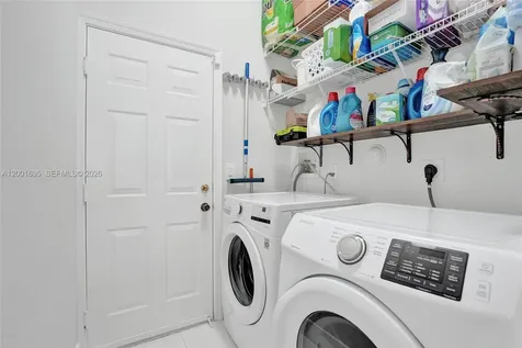 4286 NW 42nd Terrace Coconut Creek FL 33073