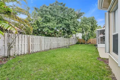 4286 NW 42nd Terrace Coconut Creek FL 33073