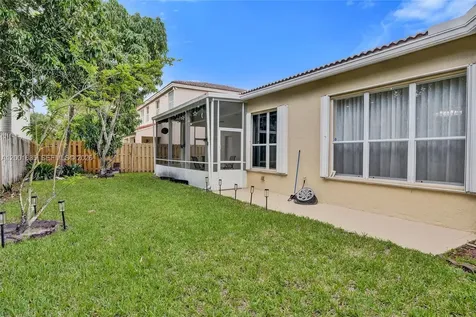 4286 NW 42nd Terrace Coconut Creek FL 33073