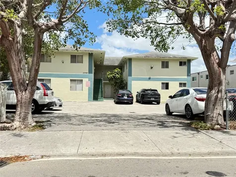 10765 SW 4th Street Sweetwater FL 33174