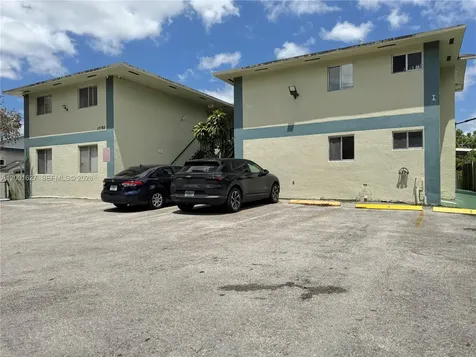 10765 SW 4th Street Sweetwater FL 33174