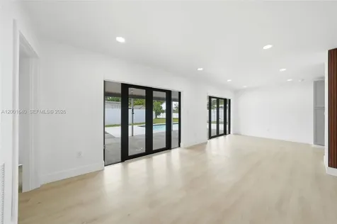 7200 W 12th Avenue Hialeah FL 33014