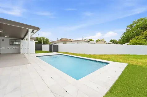 7200 W 12th Avenue Hialeah FL 33014