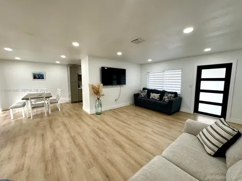 7200 W 12th Avenue Hialeah FL 33014
