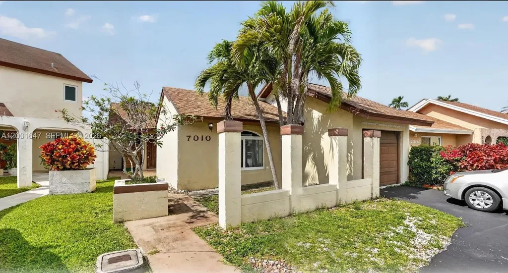 7010 SW 103rd Place Miami FL 33173