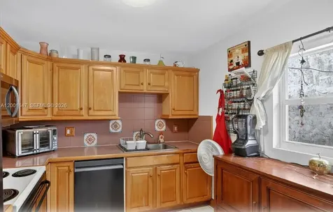 7010 SW 103rd Place Miami FL 33173