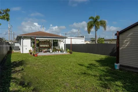308 NW 2nd Avenue Hallandale Beach FL 33009