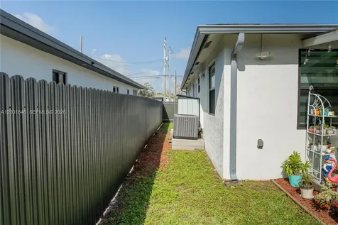 308 NW 2nd Avenue Hallandale Beach FL 33009