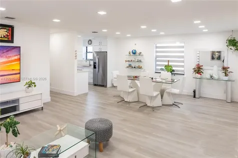 308 NW 2nd Avenue Hallandale Beach FL 33009
