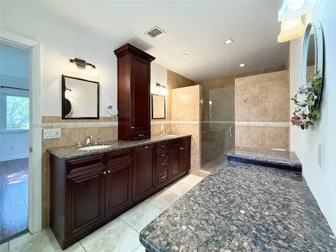 6282 SW 133rd Street Pinecrest FL 33156