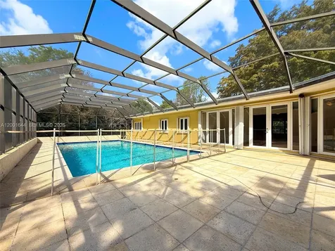 6282 SW 133rd Street Pinecrest FL 33156