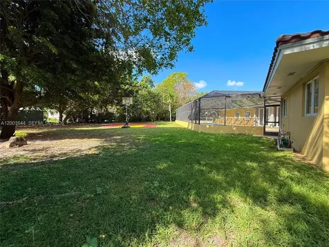 6282 SW 133rd Street Pinecrest FL 33156