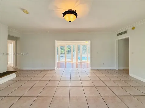 6282 SW 133rd Street Pinecrest FL 33156