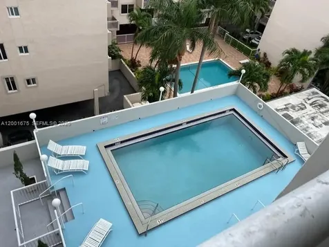 1345 Lincoln Road Miami Beach FL 33139