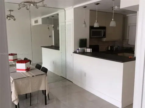 1345 Lincoln Road Miami Beach FL 33139