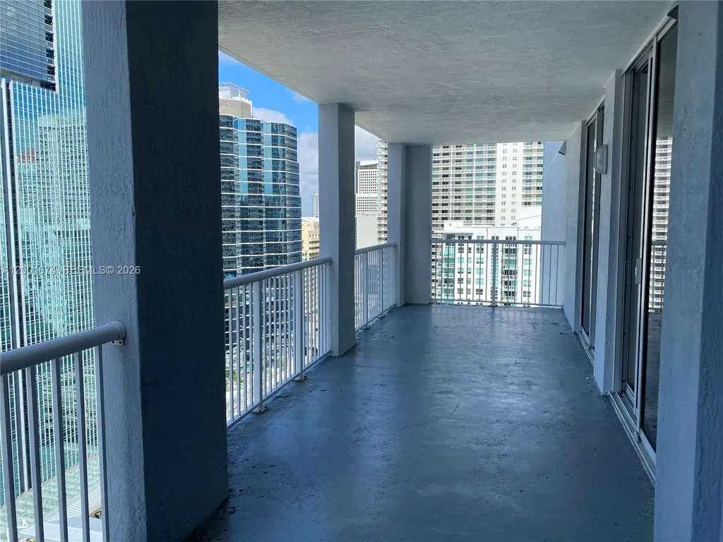 170 SE 14th Street Miami FL 33131